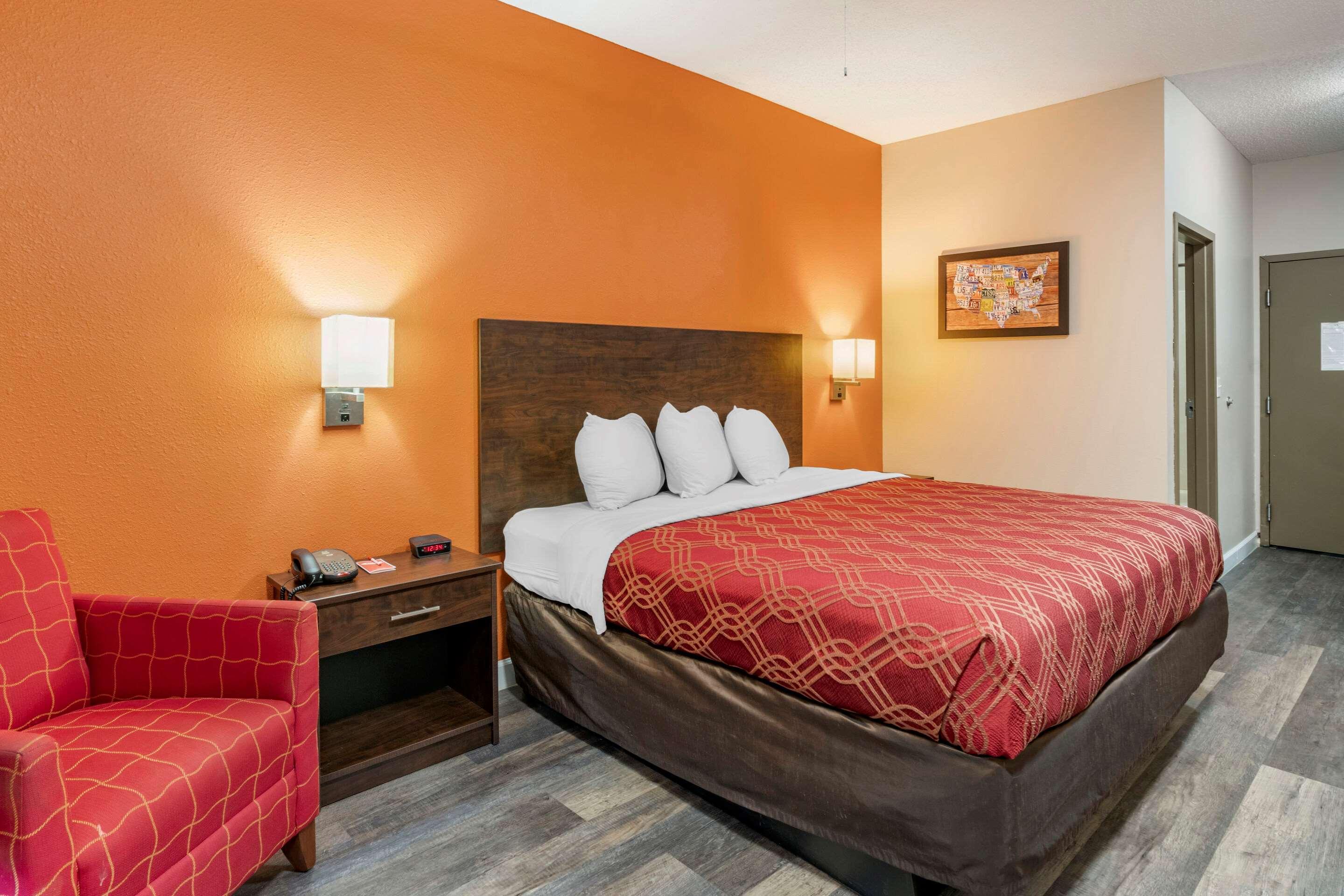 Econo Lodge Inn & Suites Granite City Екстер'єр фото