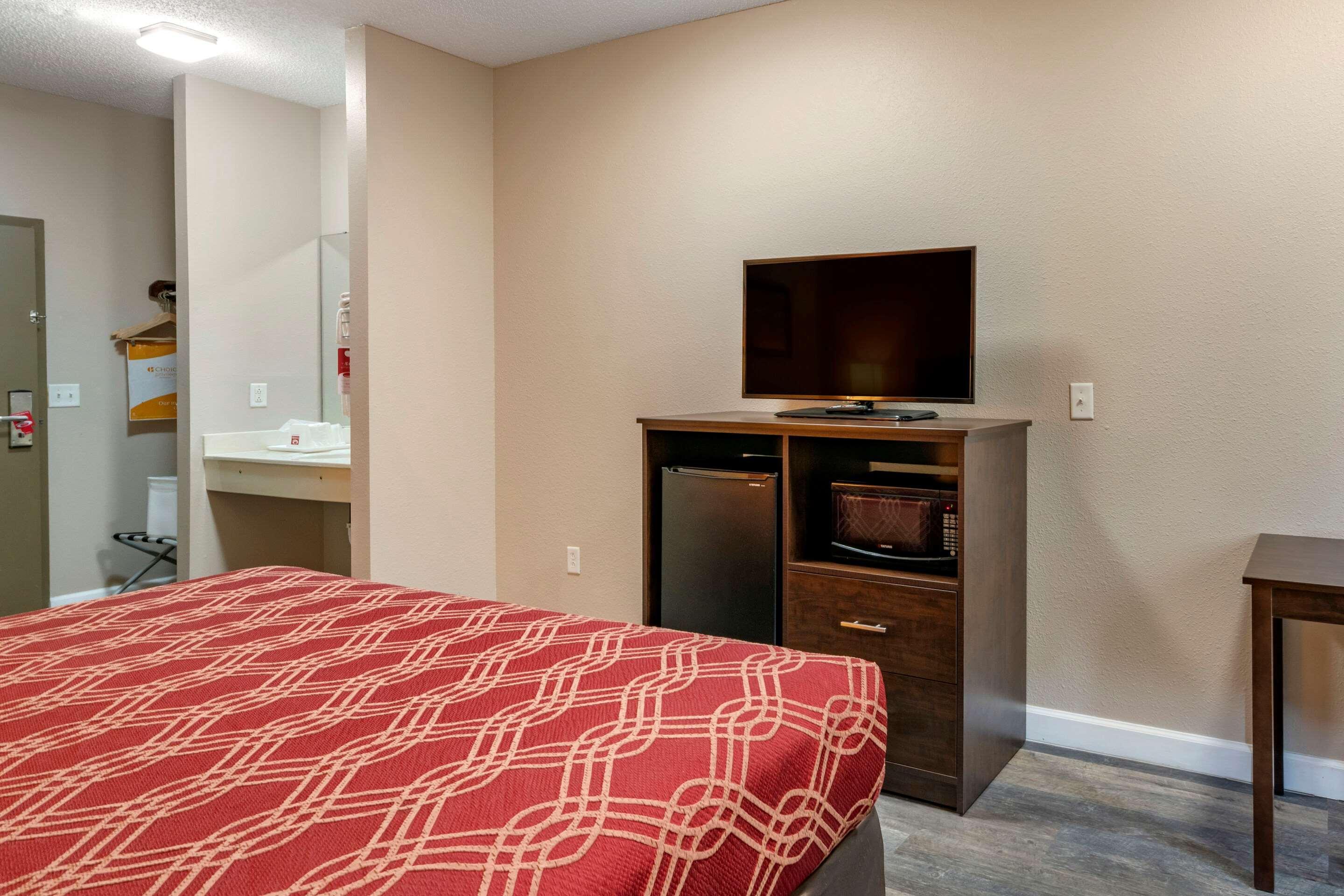 Econo Lodge Inn & Suites Granite City Екстер'єр фото