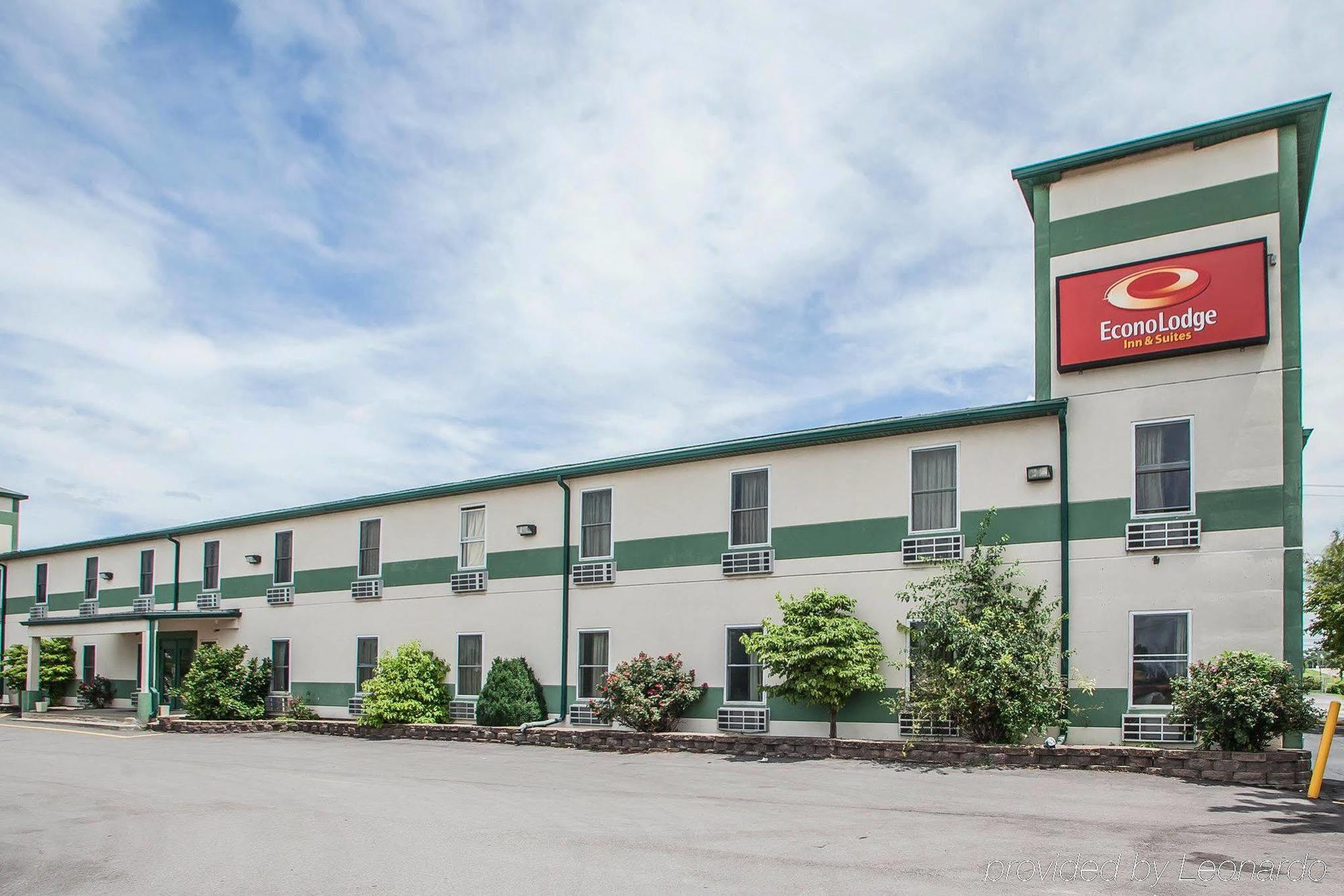 Econo Lodge Inn & Suites Granite City Екстер'єр фото